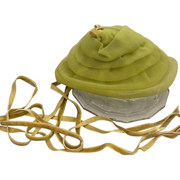 Vintage Miss Elliette Lime Chiffon Dress w/Matching Hat, Pleated Flutter Sleeve - Picture 8 of 10